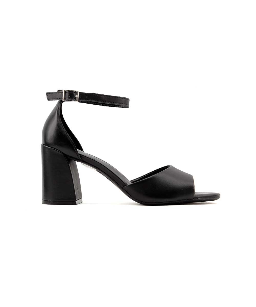 Sandália Bota Cravo E Canela Salto Grosso Sandália Cravo E Canela