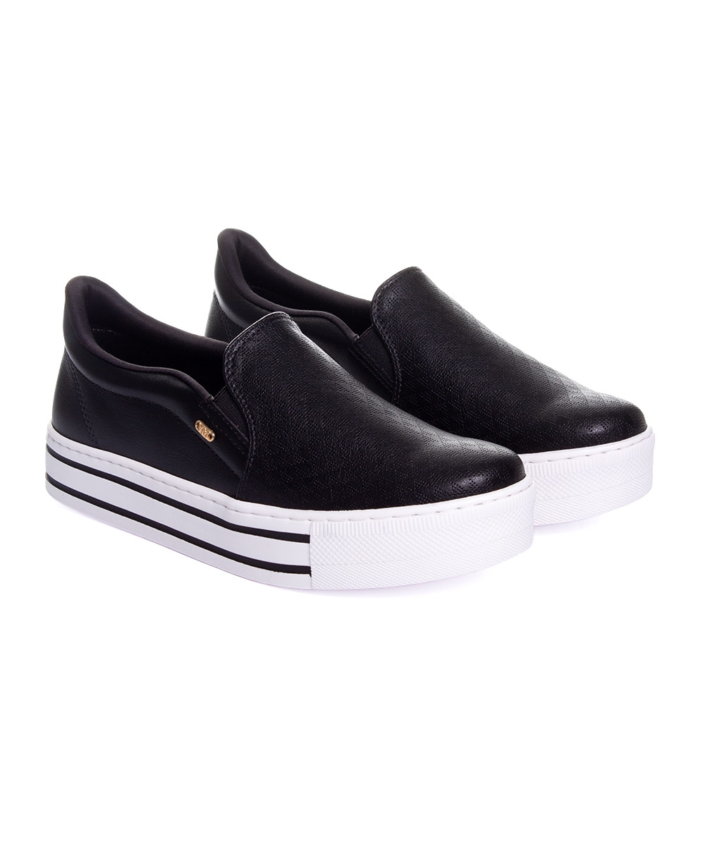 Tênis Casual Feminino Via Marte Slip On Preto