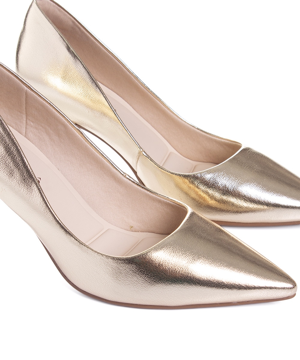 Scarpin Bebecê Salto Médio Fino Dourado