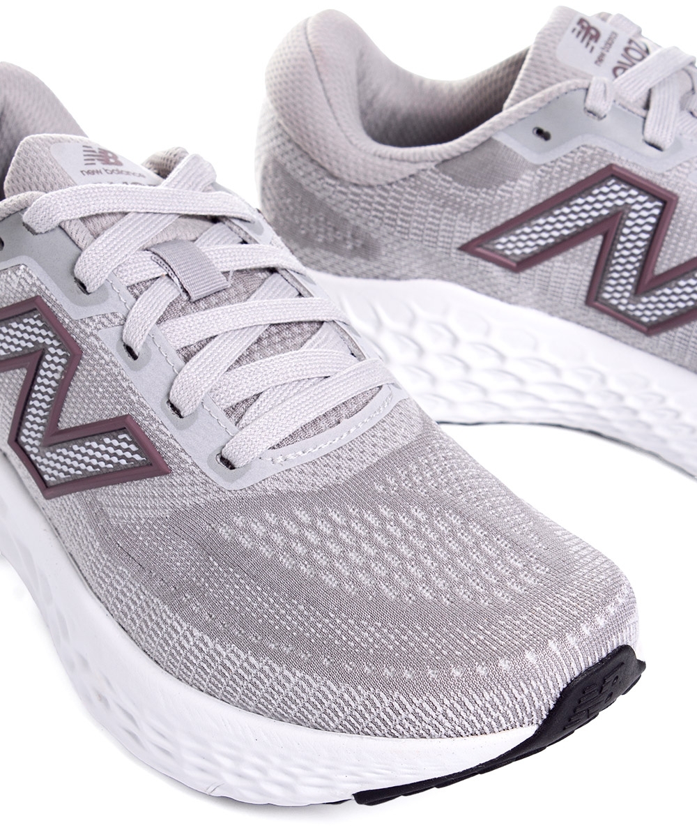 Tênis New Balance Fresh Foam X Evozv4 Cinza