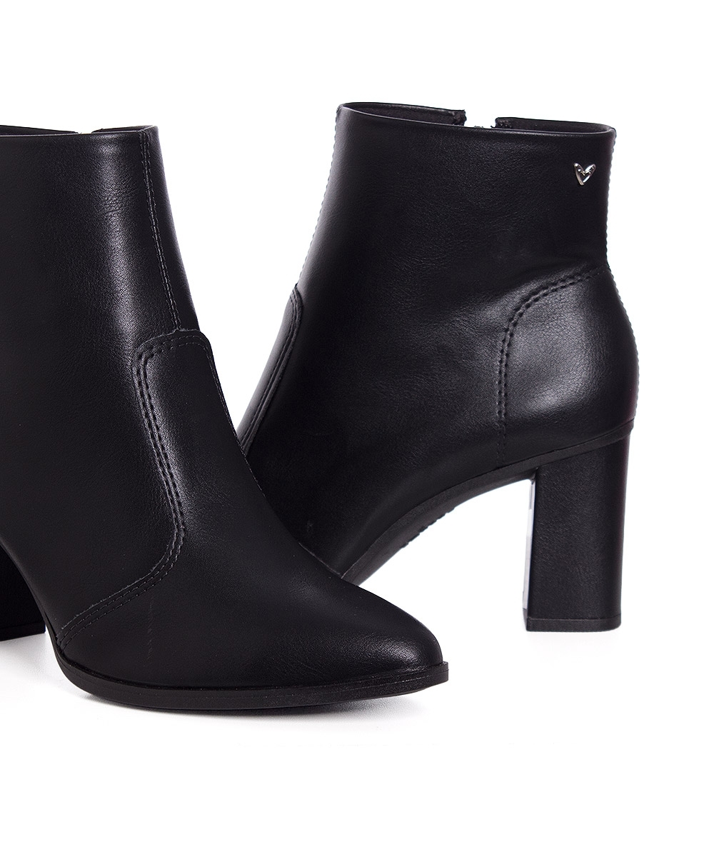Bota Bico Fino Mississipi Salto Alto Preto