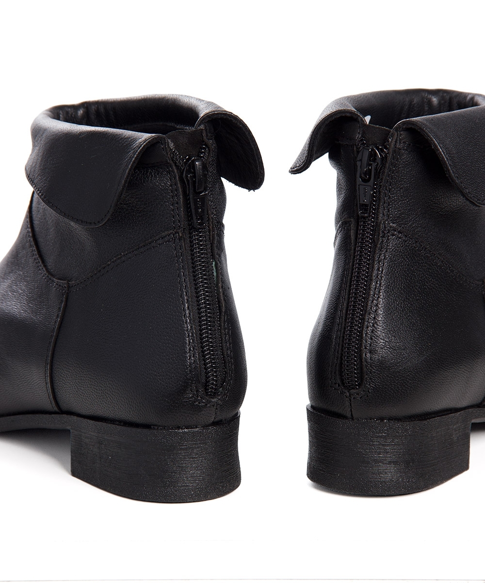 Bota Cano Curto Chamonix Salto Baixo Couro Preto