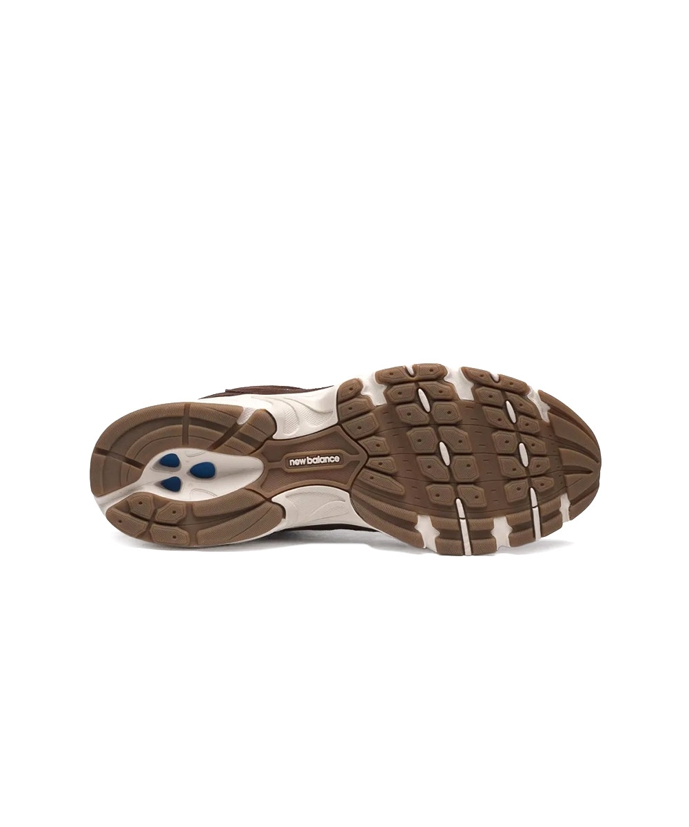 Tênis Feminino New Balance 530 MARROM