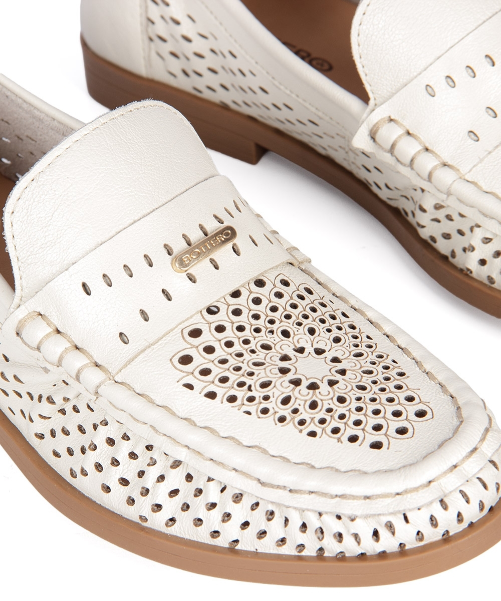 Mocassim Feminino Bottero Salto Baixo Couro OFF WHITE